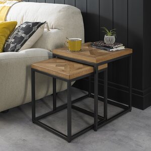 2003-07 INDUS RUSTIC OAK NEST OF TABLES