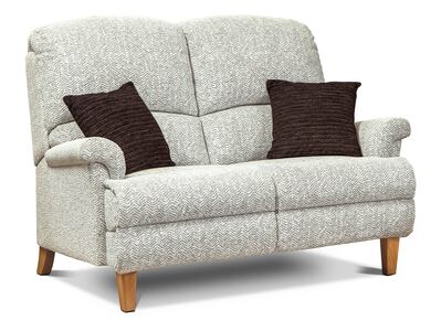 Classic 2-seater Settee