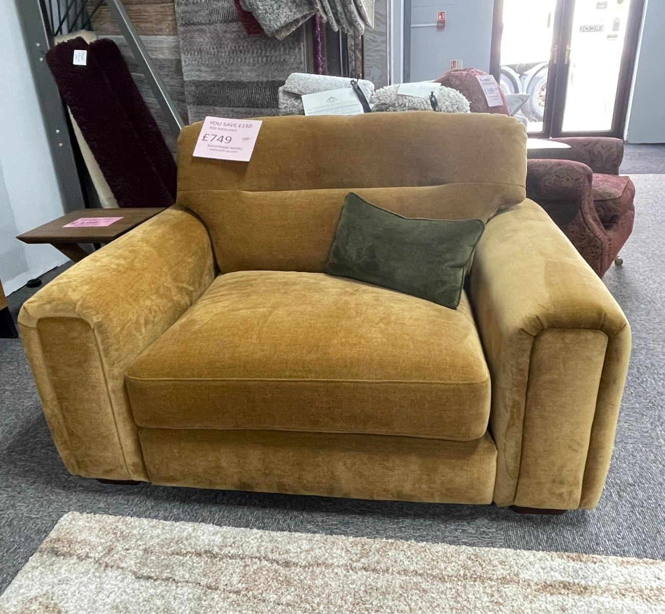 Ex-Display Vigo Cuddler Sofa
