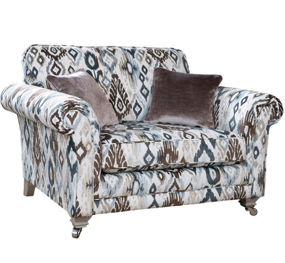Charlbury Snuggler Sofa