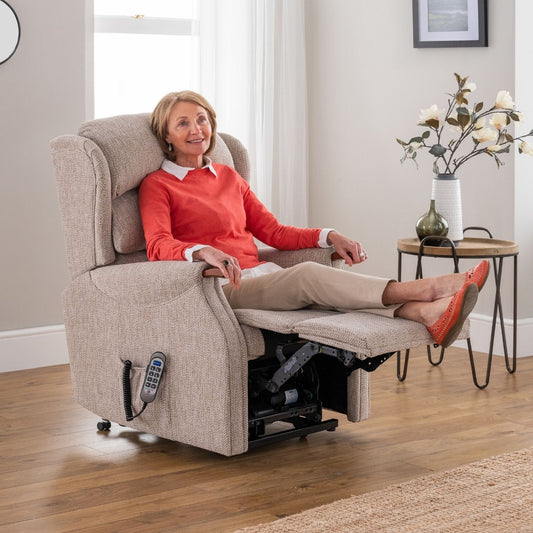Westbury Grand Recliner Cloud Zero With Head Rest